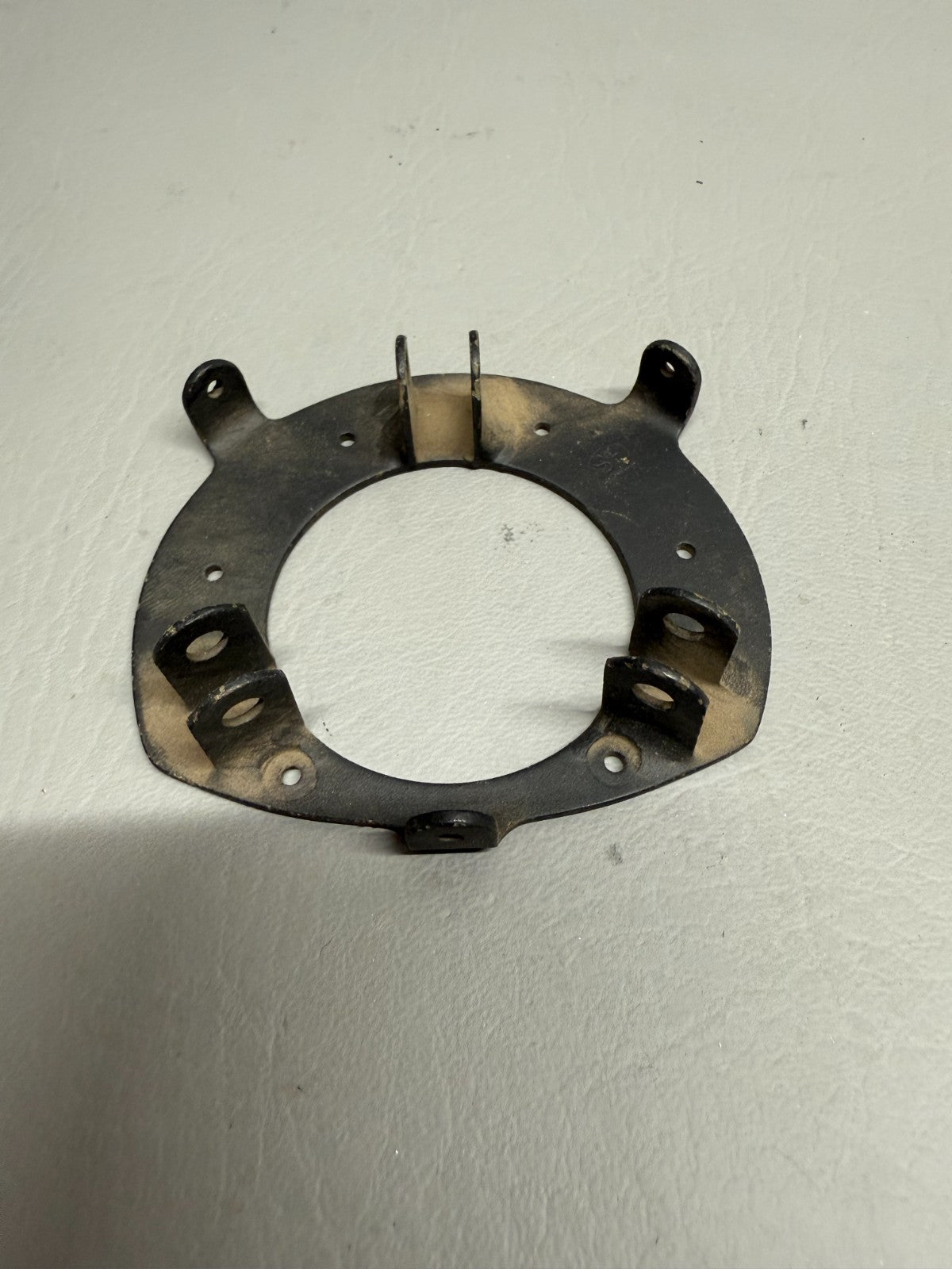 21471-000 Piper Bracket Control Shaft Roller