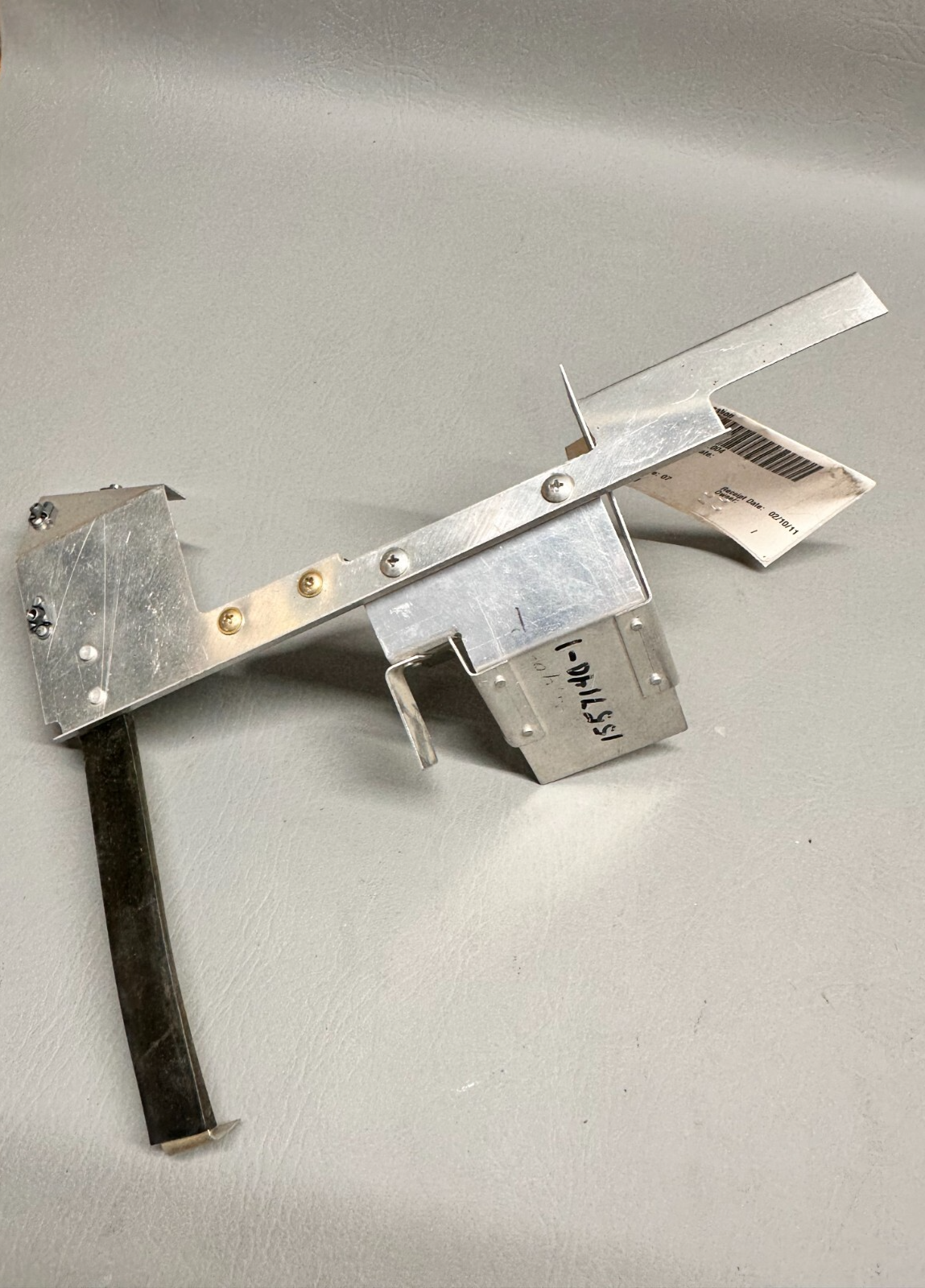 1557143-4 Cessna Baffle Assy