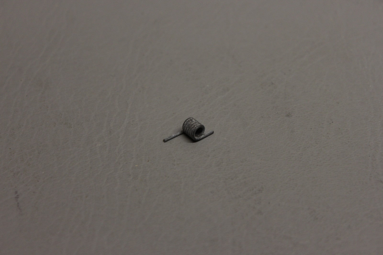 0417016-2 Cessna Spring Door