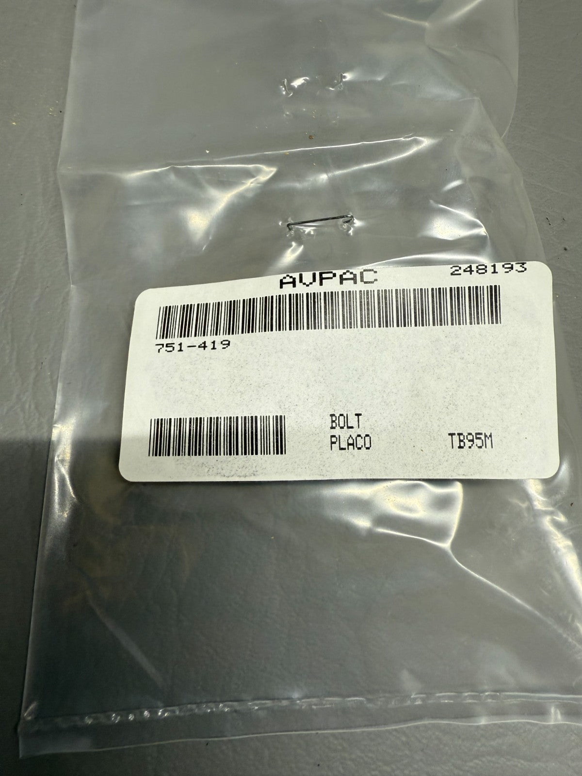 751-419 Piper Bolt (15 Pack)