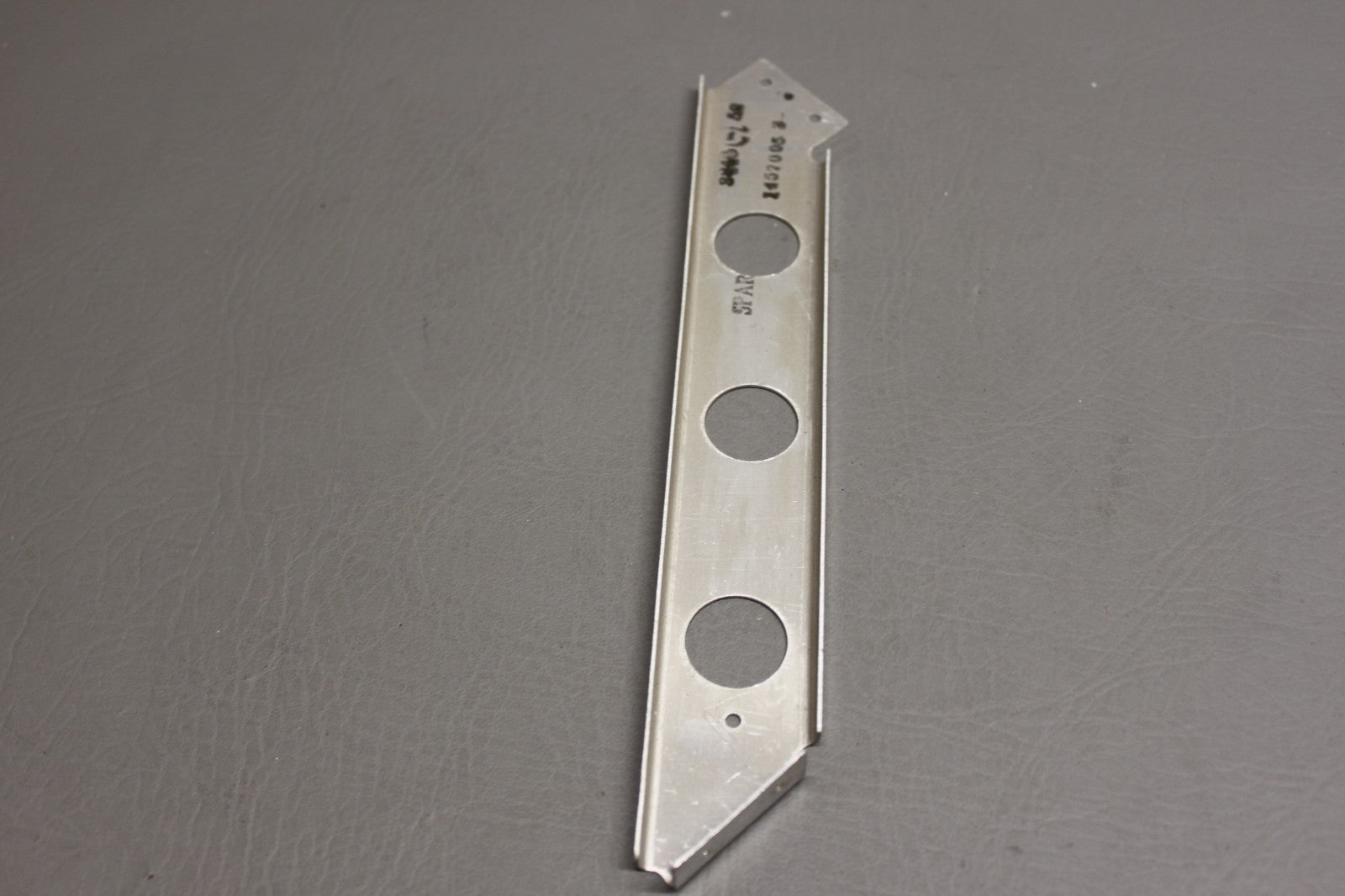 1457005-3 Cessna Baffle Bracket Support