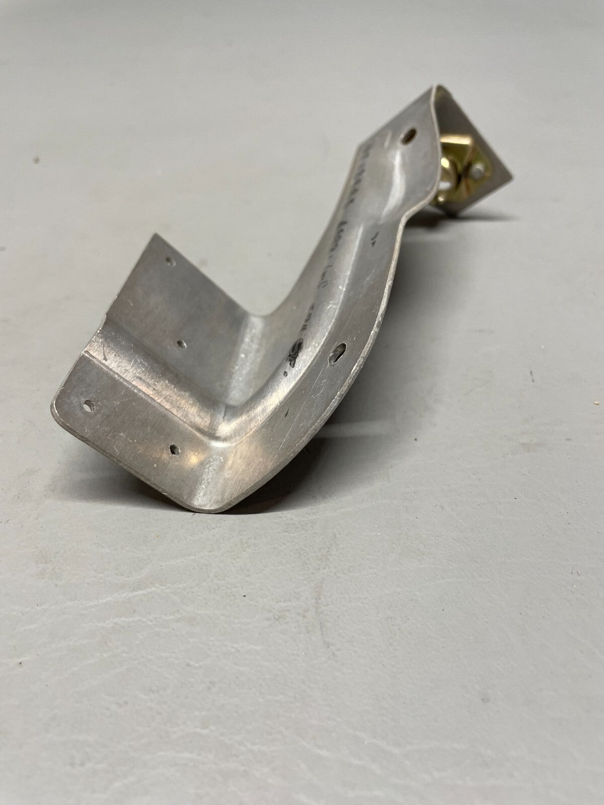 Cessna 182 Cowl Attachment Bracket P/N 0713665-4