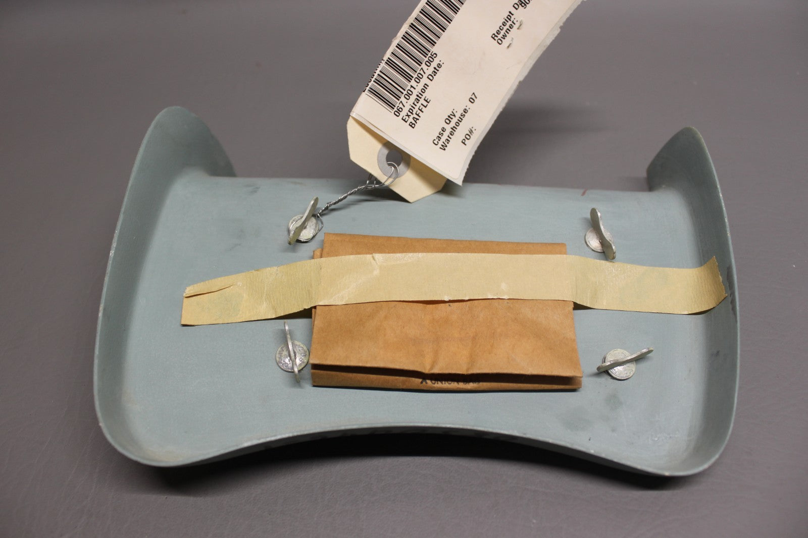 0850496-1 Cessna 310 Winterization Plate
