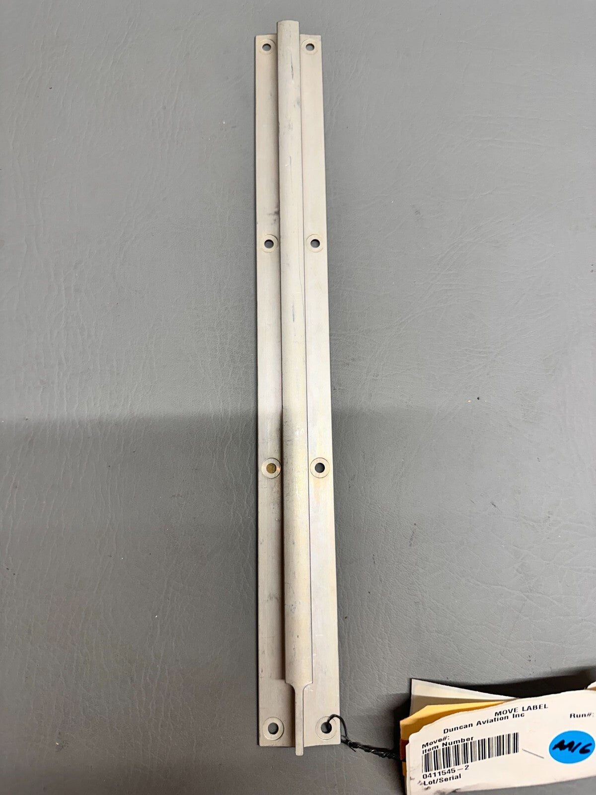 0411545-2 Cessna 150 Seat Rail (Inboard)