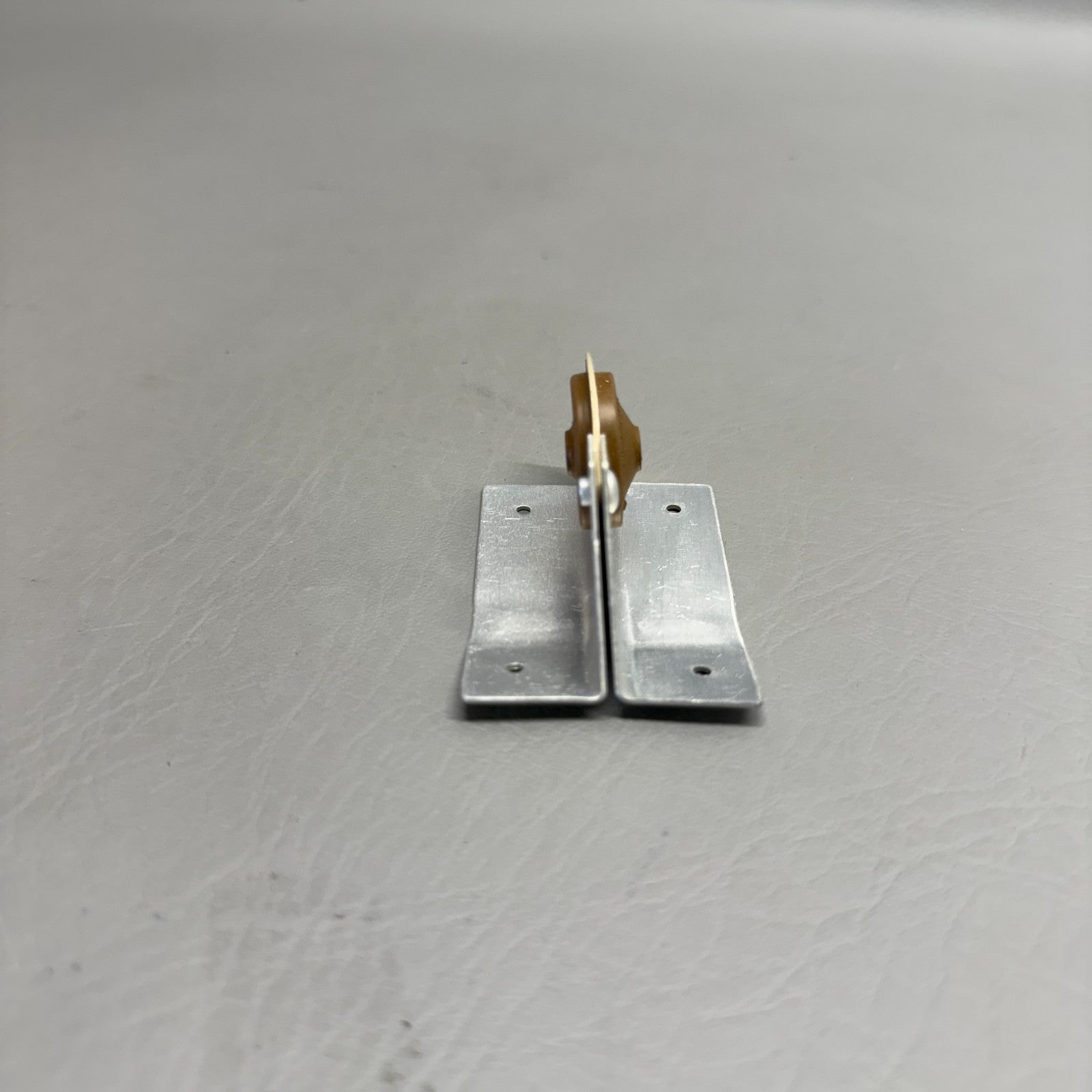 1250874-2 Cessna Bracket Assy