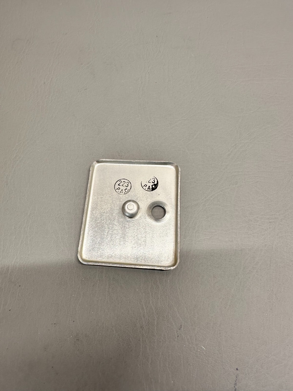 43267-000 Piper Seat Cover Plate