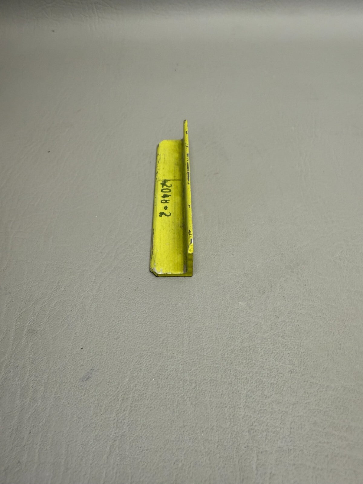 42048-002 Piper Angle