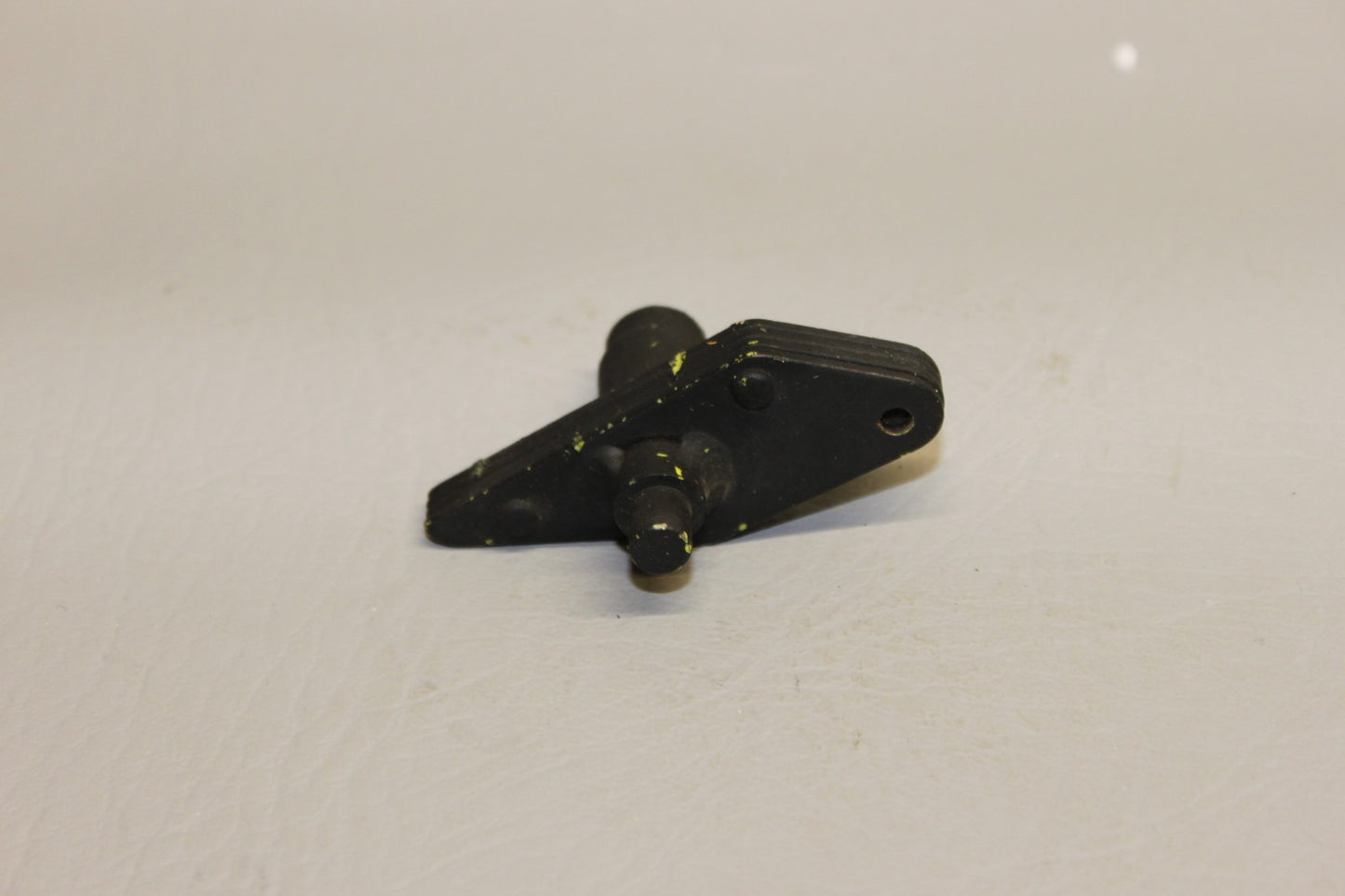 23353-004 Piper Door Latch Plate Shaft