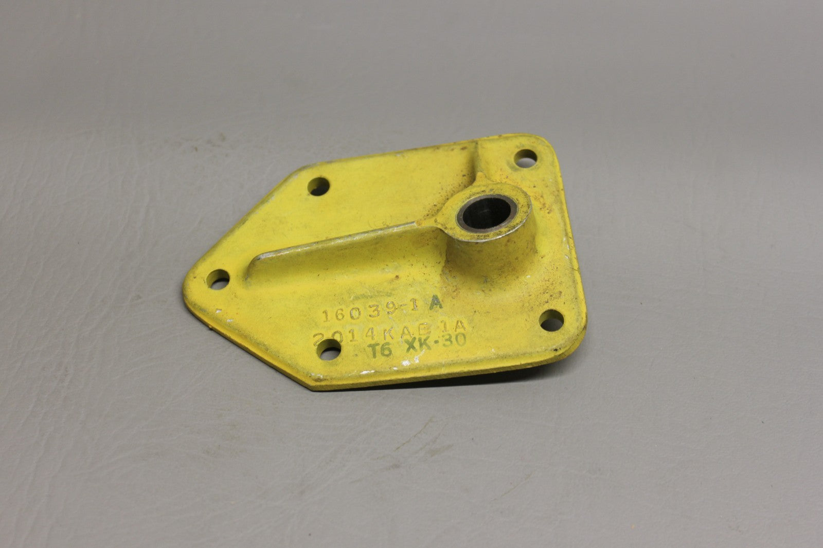 16039-1 Piper Fitting