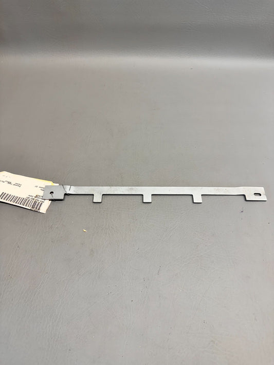 0513560-3 Cessna 172 Seat Plate