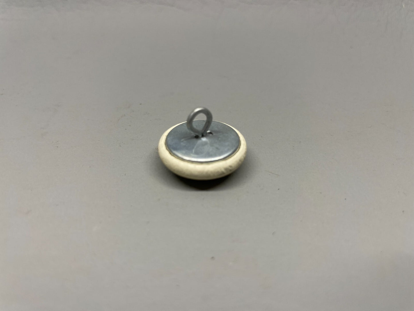 Cessna Button P/N 0700102-189 (NEW)