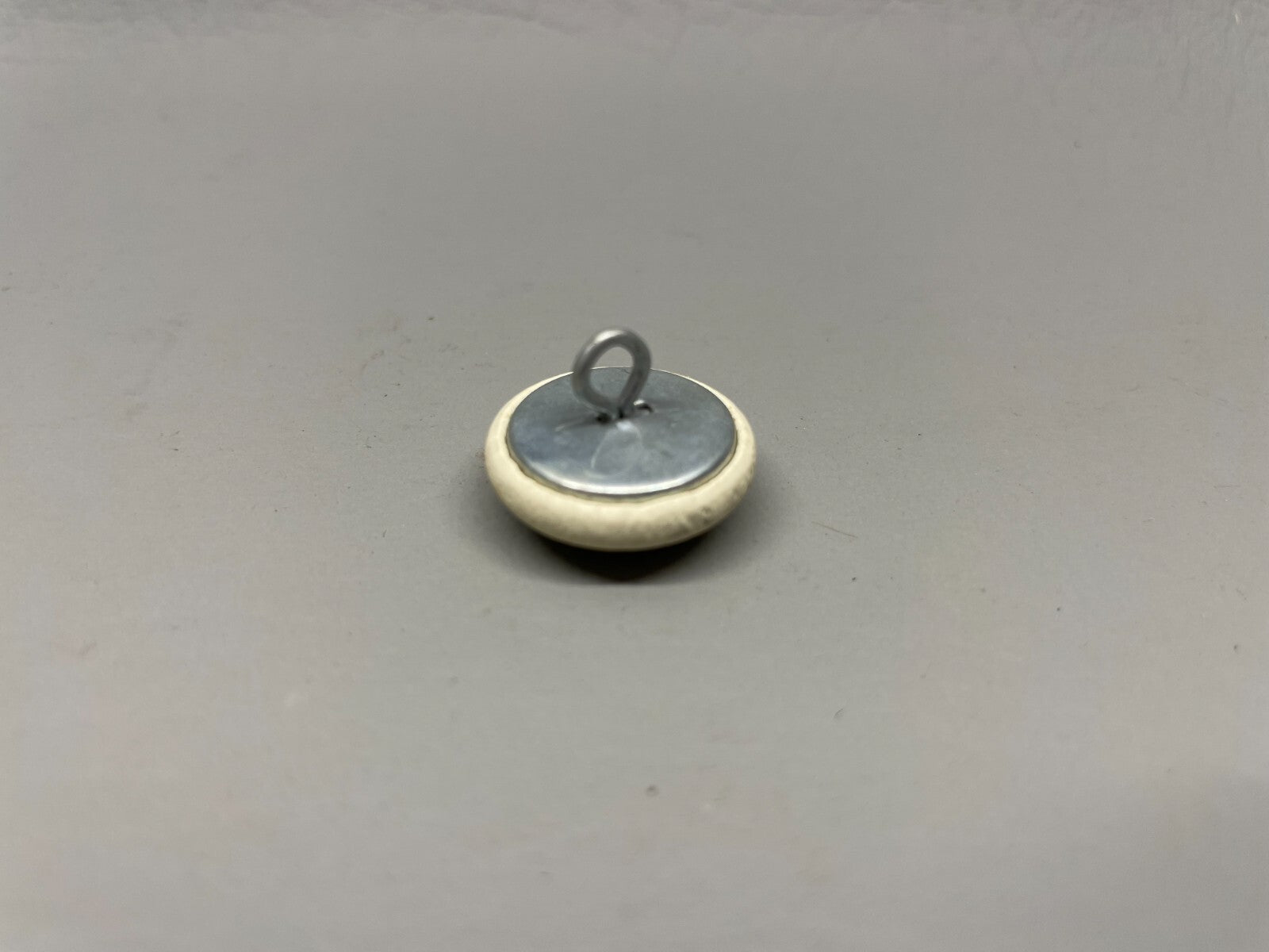 Cessna Button P/N 0700102-189 (NEW)