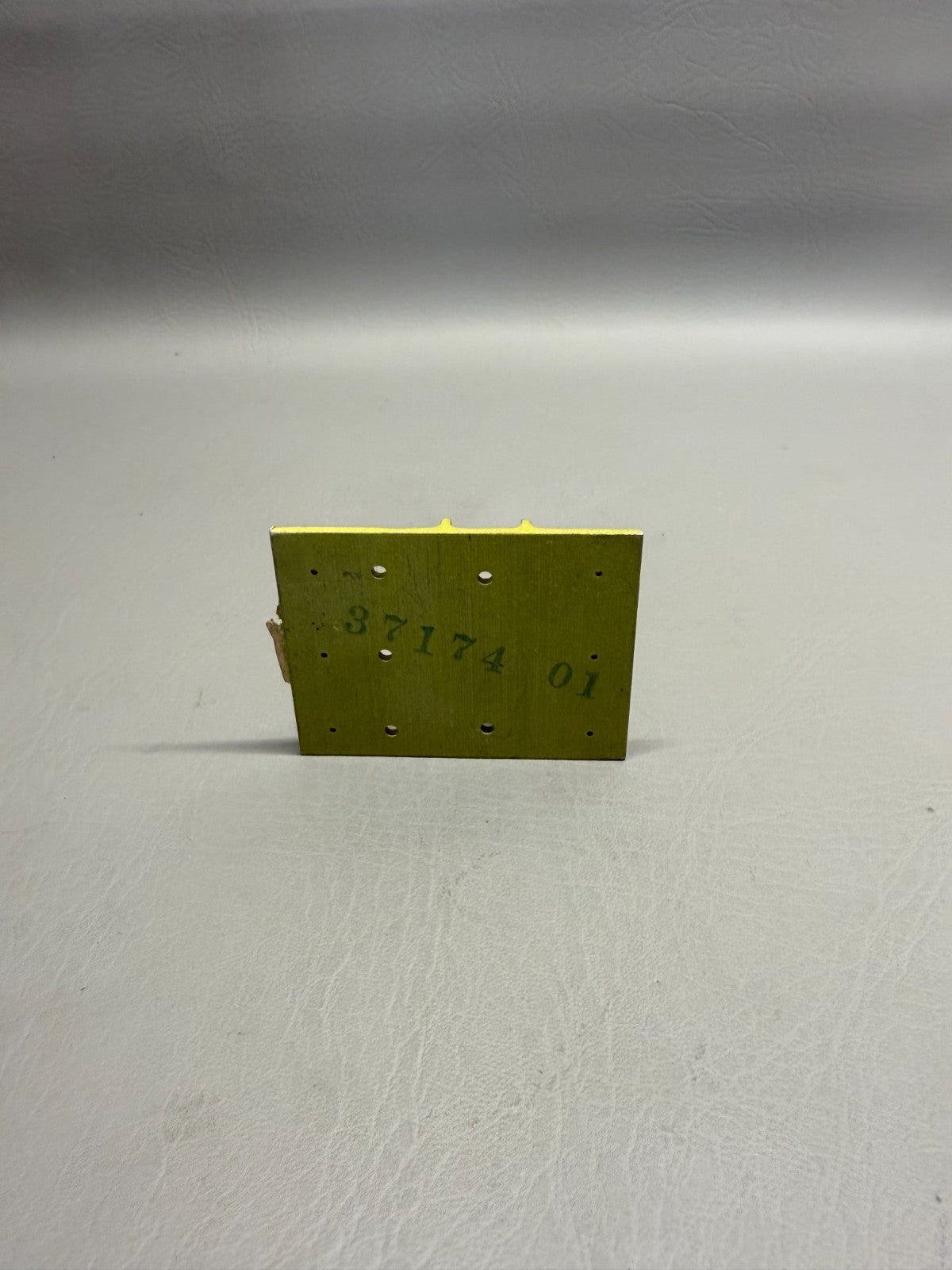 37174-001 Piper Aileron Fitting Actuator