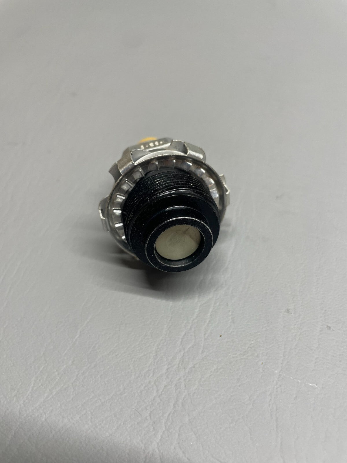 4730-555-1604 Aeroquip Coupling Half