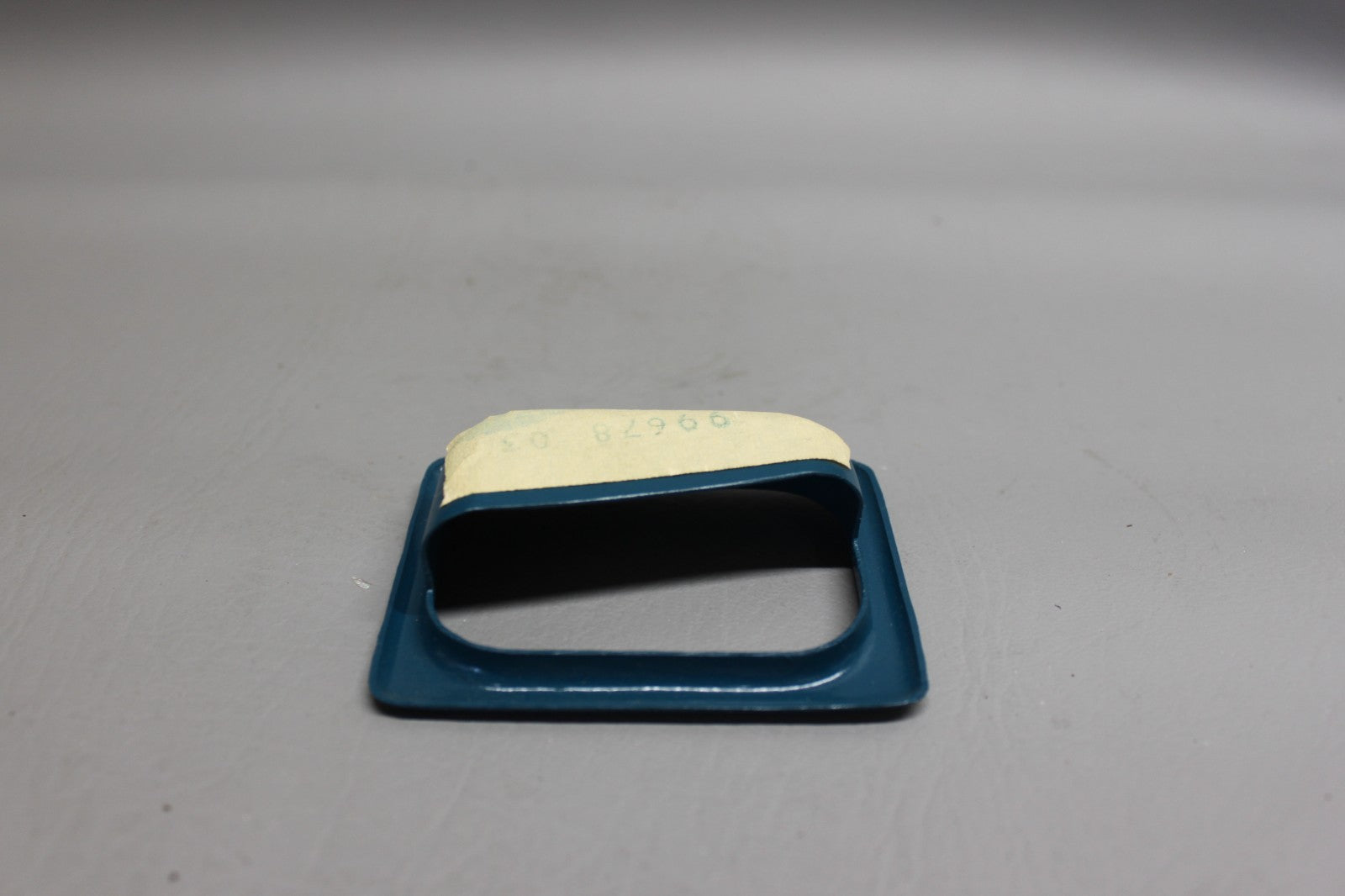 99678-002 Piper Cover