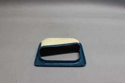 99678-002 Piper Cover