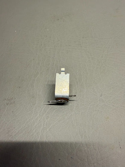 67418-000 Piper Holder