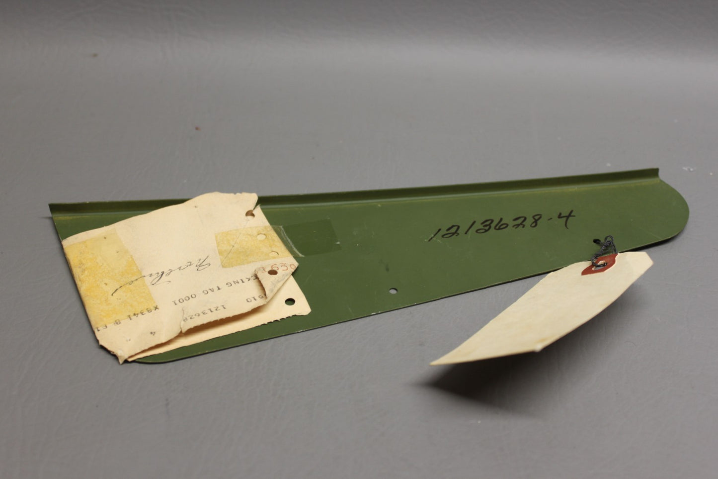 1213628-4 Cessna Baffle