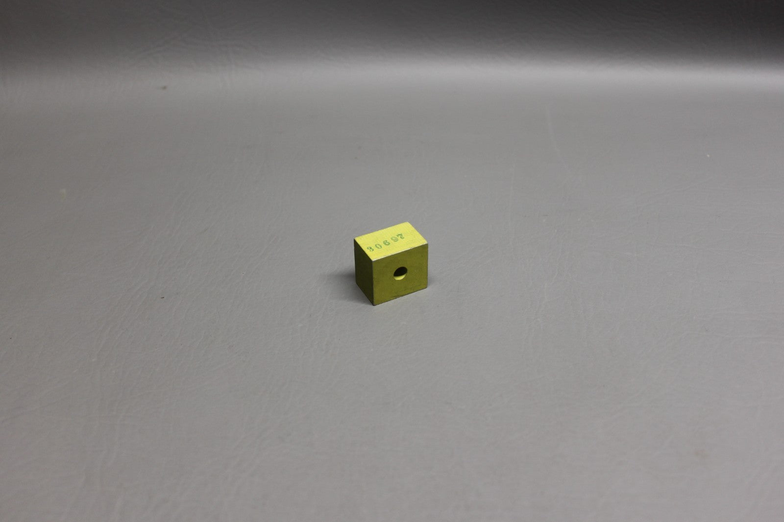 30697-000 Piper Spar Spacer Block