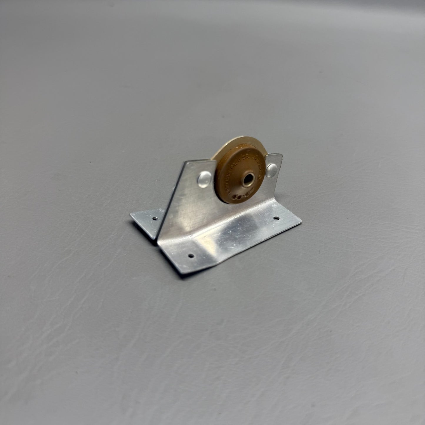 1250874-2 Cessna Bracket Assy