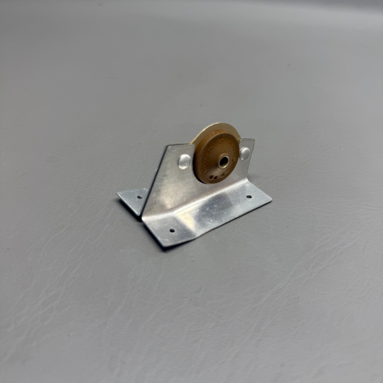1250874-2 Cessna Bracket Assy