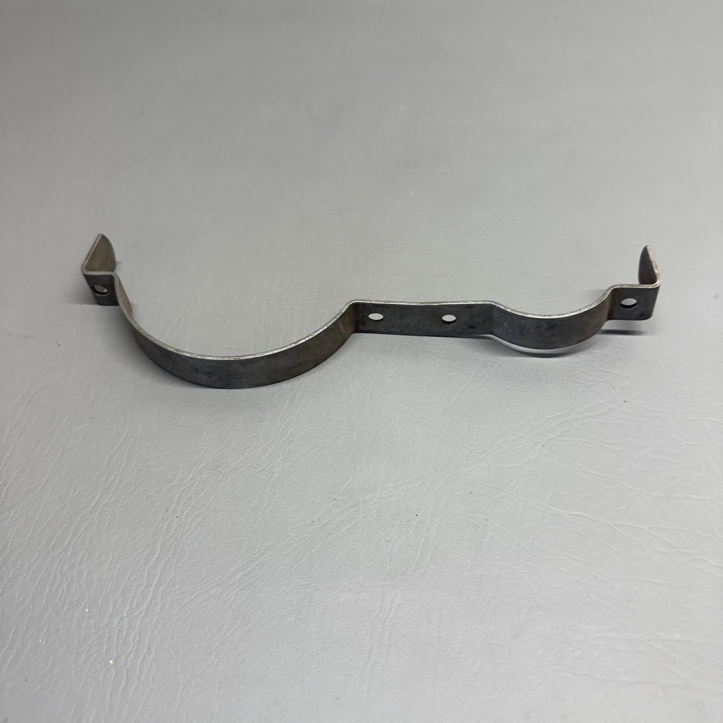 98406-000 Piper Support