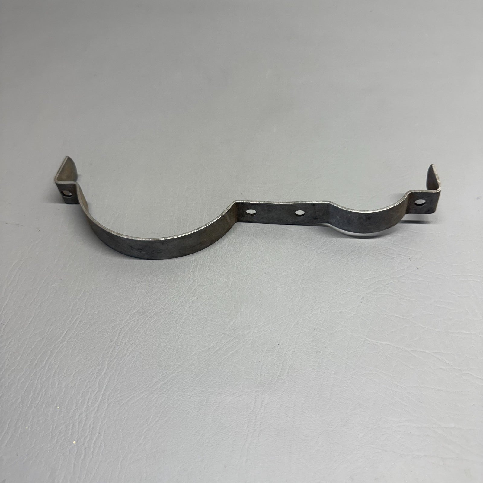 98406-000 Piper Support