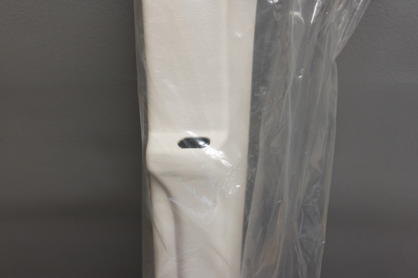 87236-803 Piper Cover Assy. Window Frame RH
