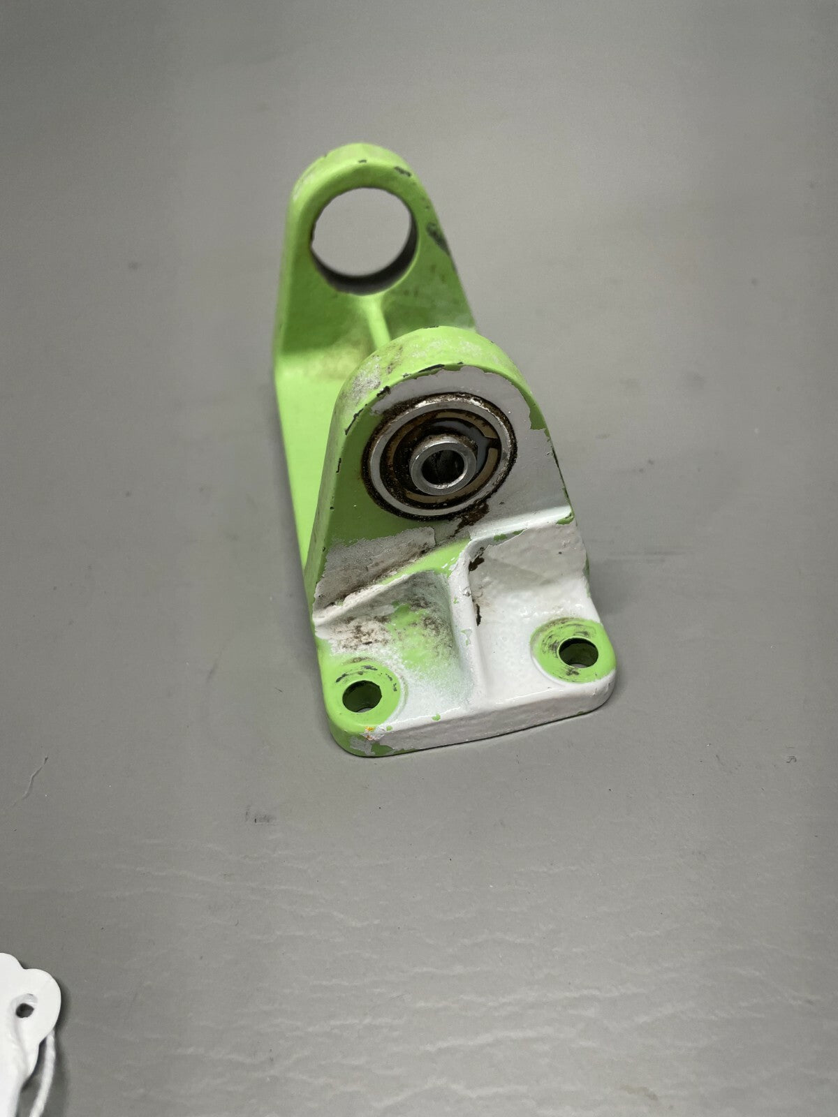 Beechcraft A36 Bonanza Hinge Elevator P/N 45-524042-9