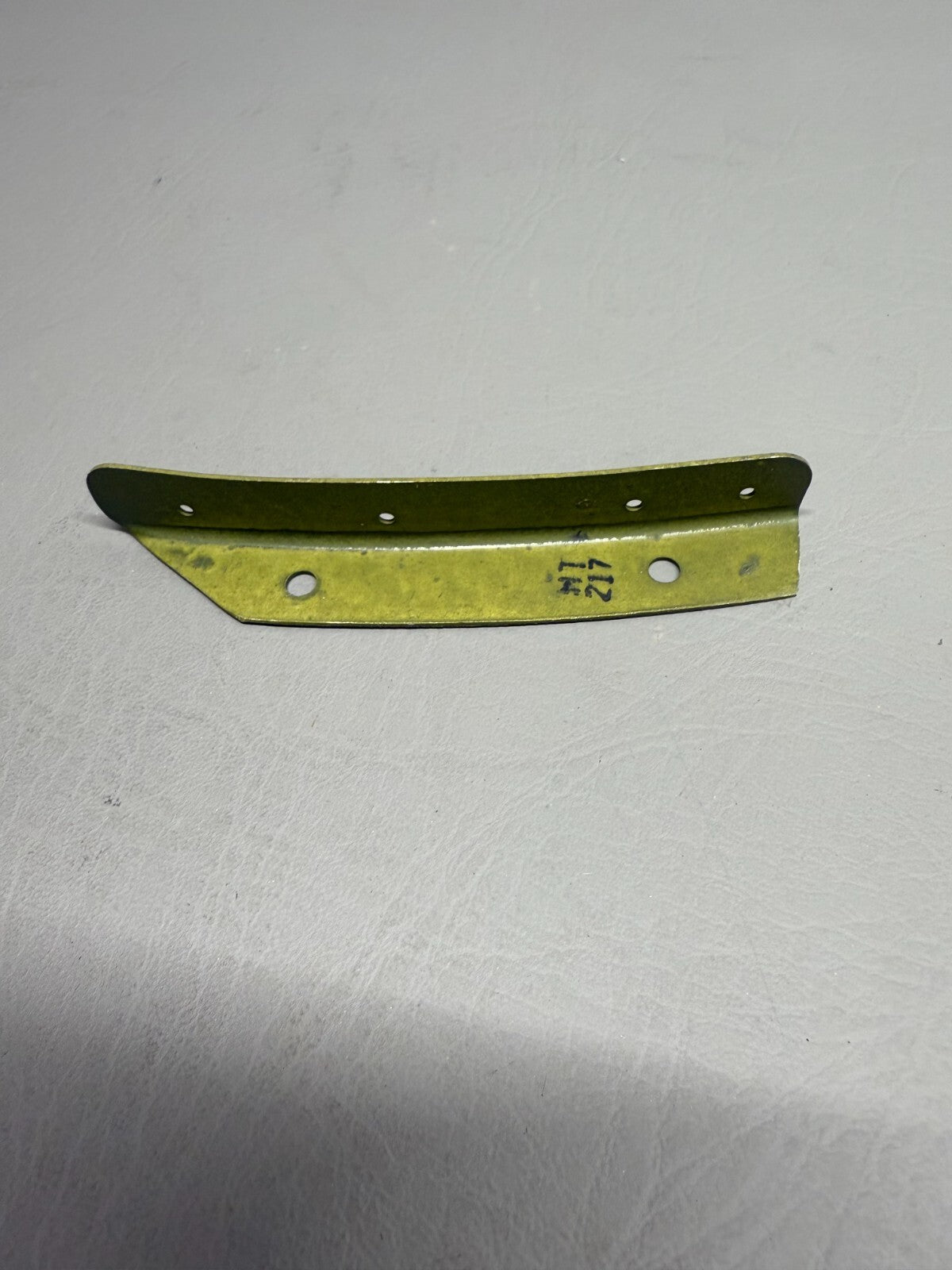 Piper Angle P/N 43645-005