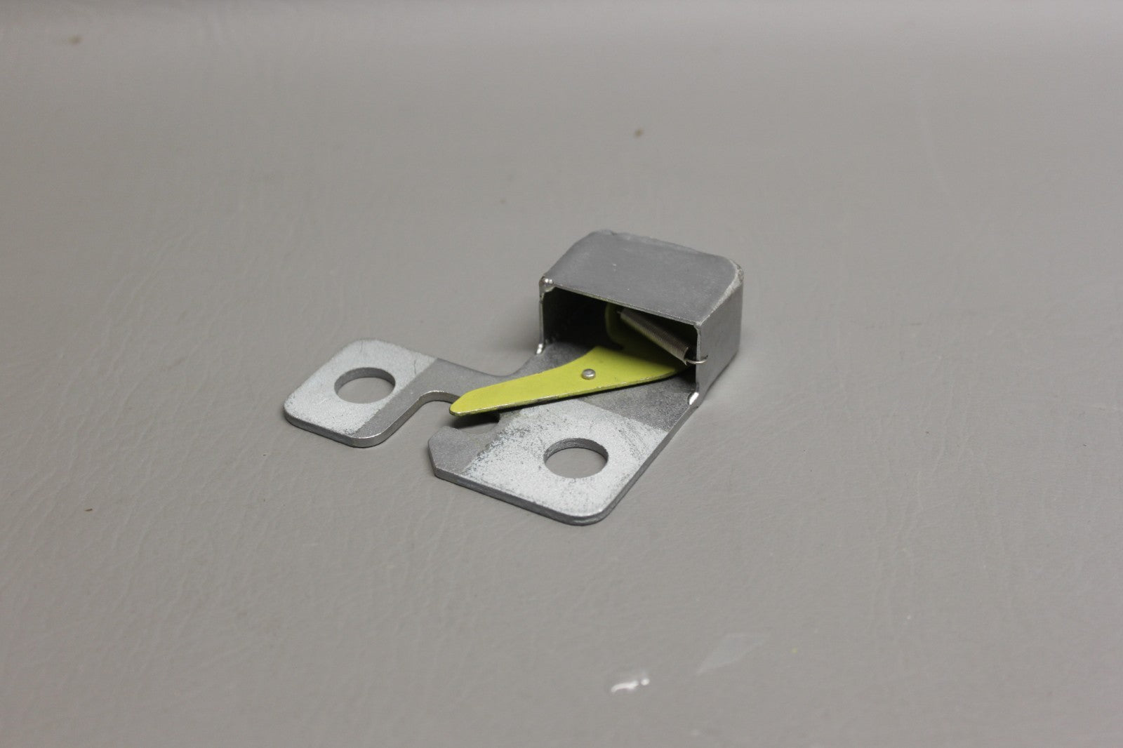 55633-003 Piper Plate Assembly Door Latch