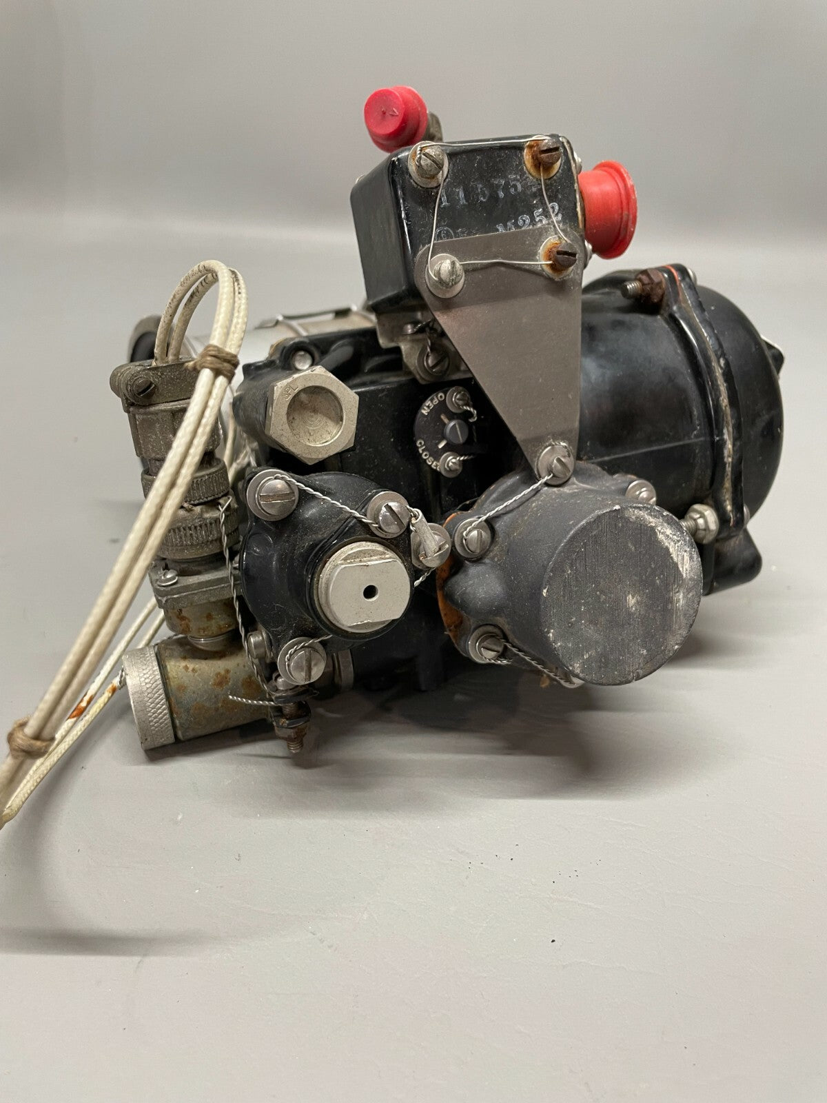 AIRESEARCH Regulator Pressure Differential Valve P/N 108594-5-1