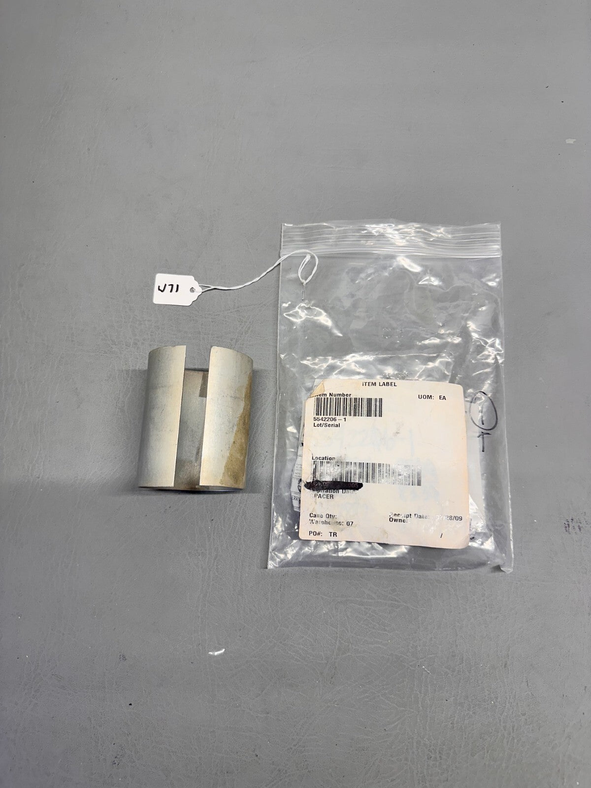 5542206-1 Cessna Spacer