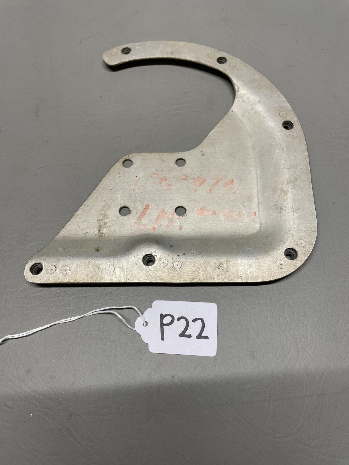 Cessna Wheelpant Plate Bracket P/N 0441184 (NEW)