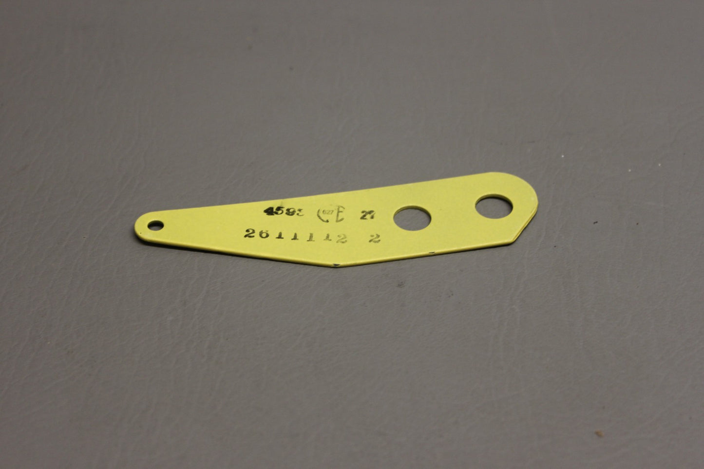 2611112-2 Cessna Main Gear Axle Strap