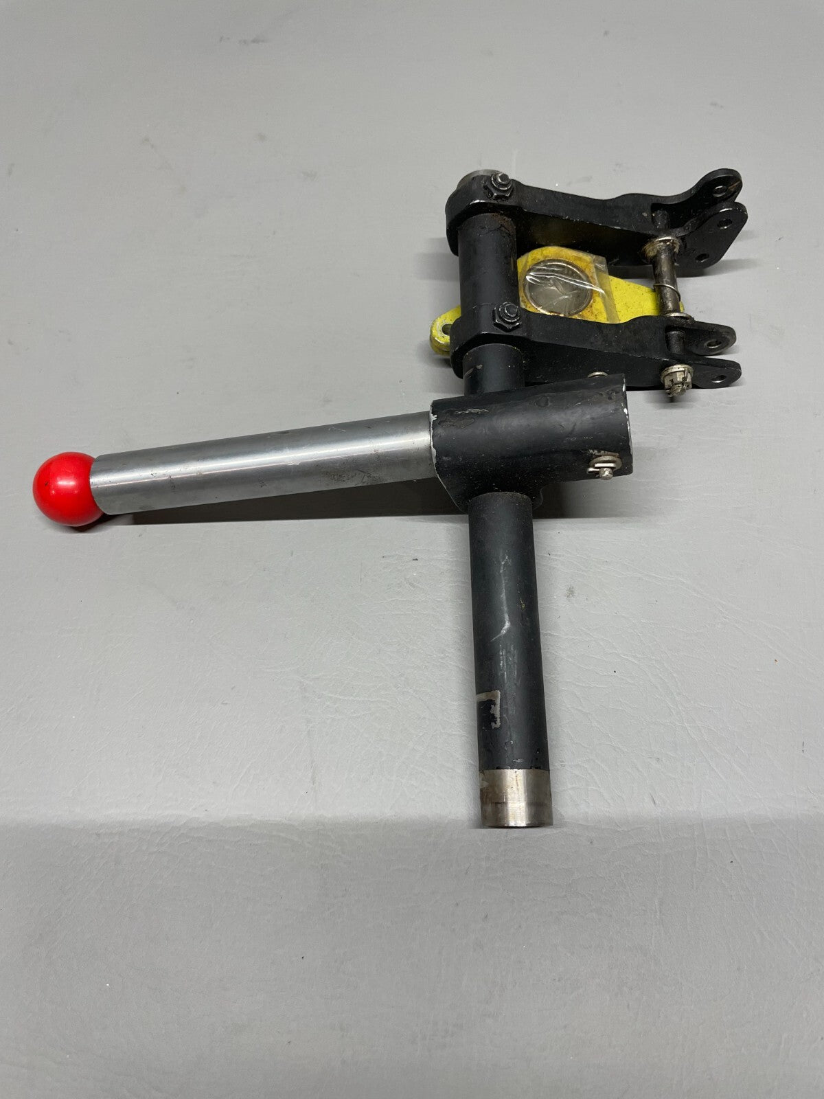 Piper PA24 Commanche Manual Gear Extension Lever Assy P/N 21036-000