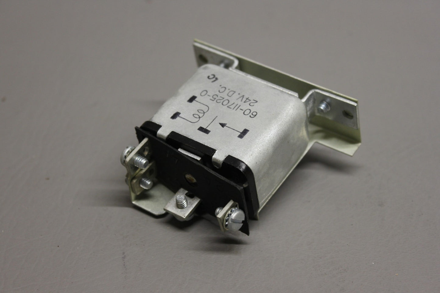 752-842 60-117025-0 Piper Relay