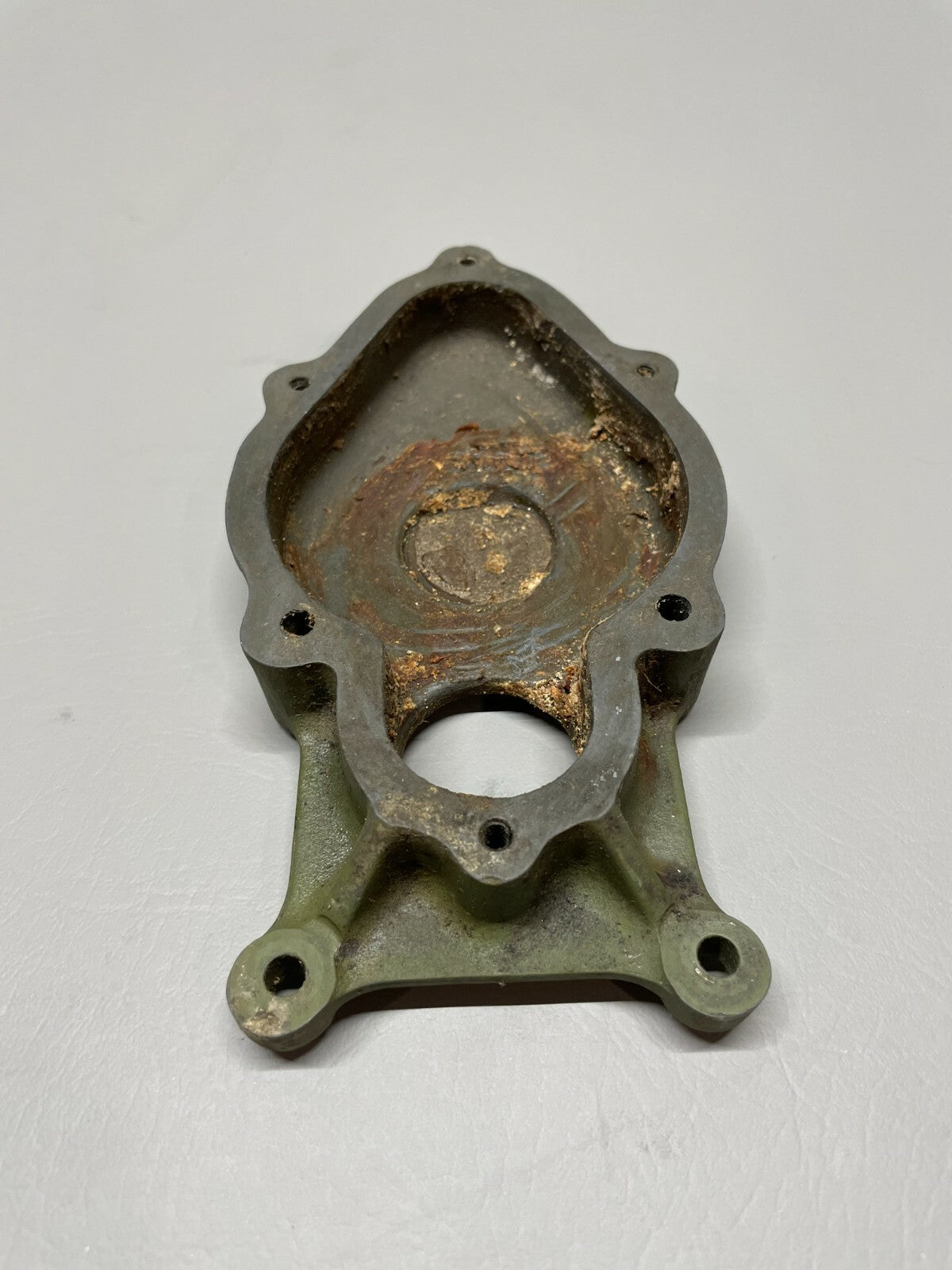 Cessna 310N Transmission Main Gear Cap P/N 0843407-3