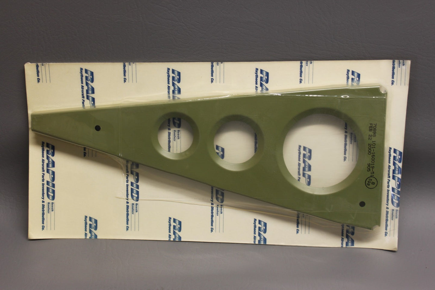 101-160019-51 RIB CENTER SECTION INBD FLAP