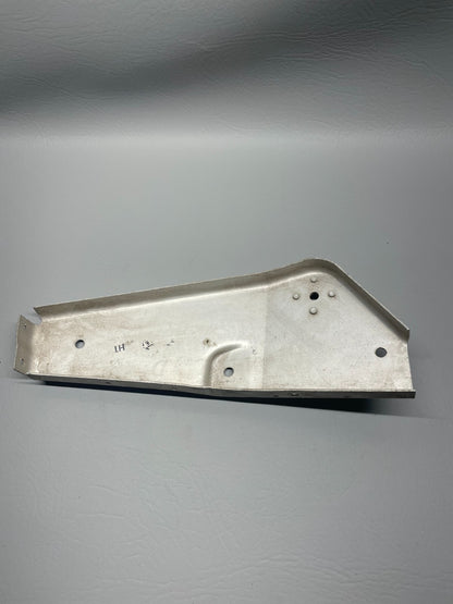 Cessna 180 Elevator Bellcrank Bracket Assy Aft LH P/N 0712306-1 (NEW)