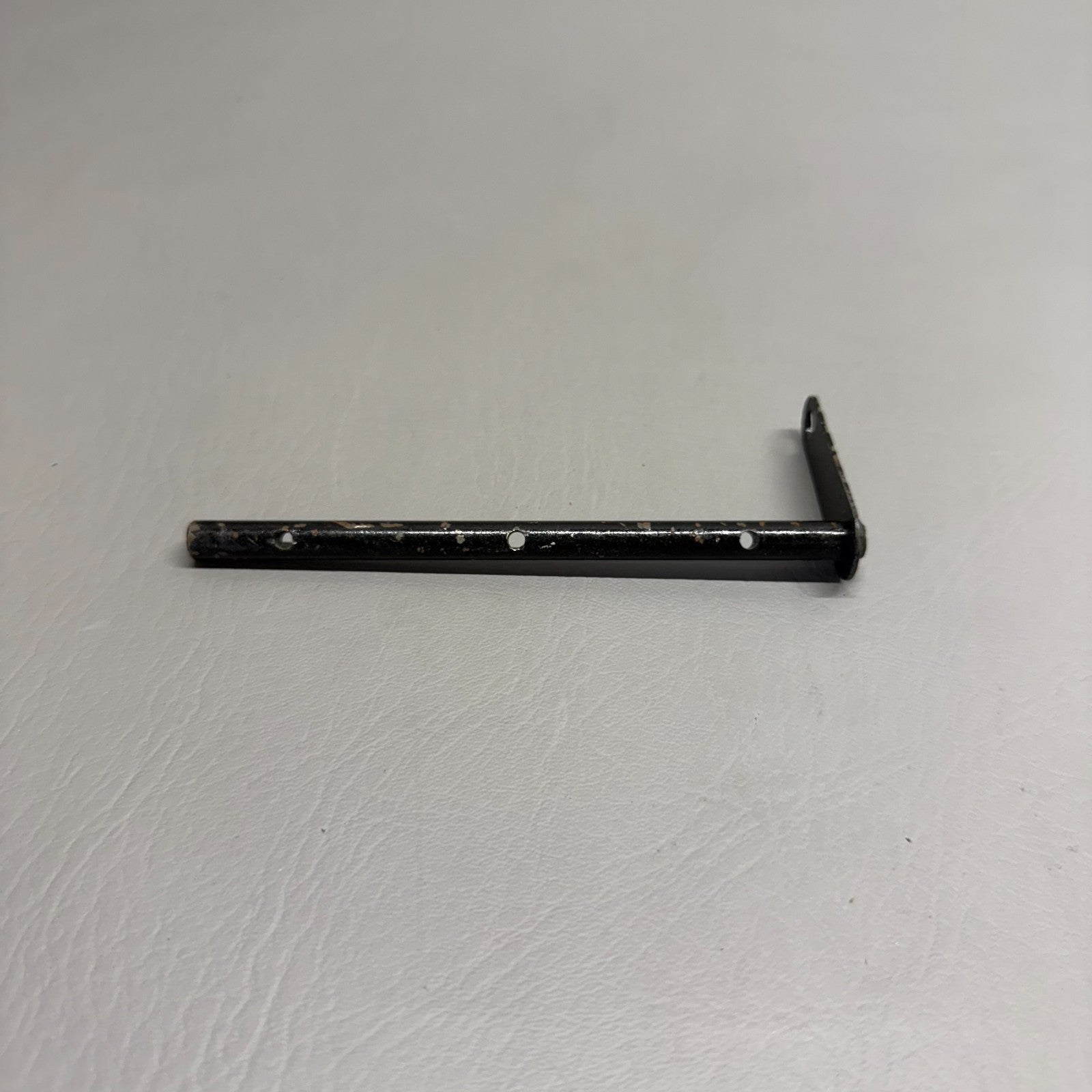 69885-002 Piper Shaft Assy