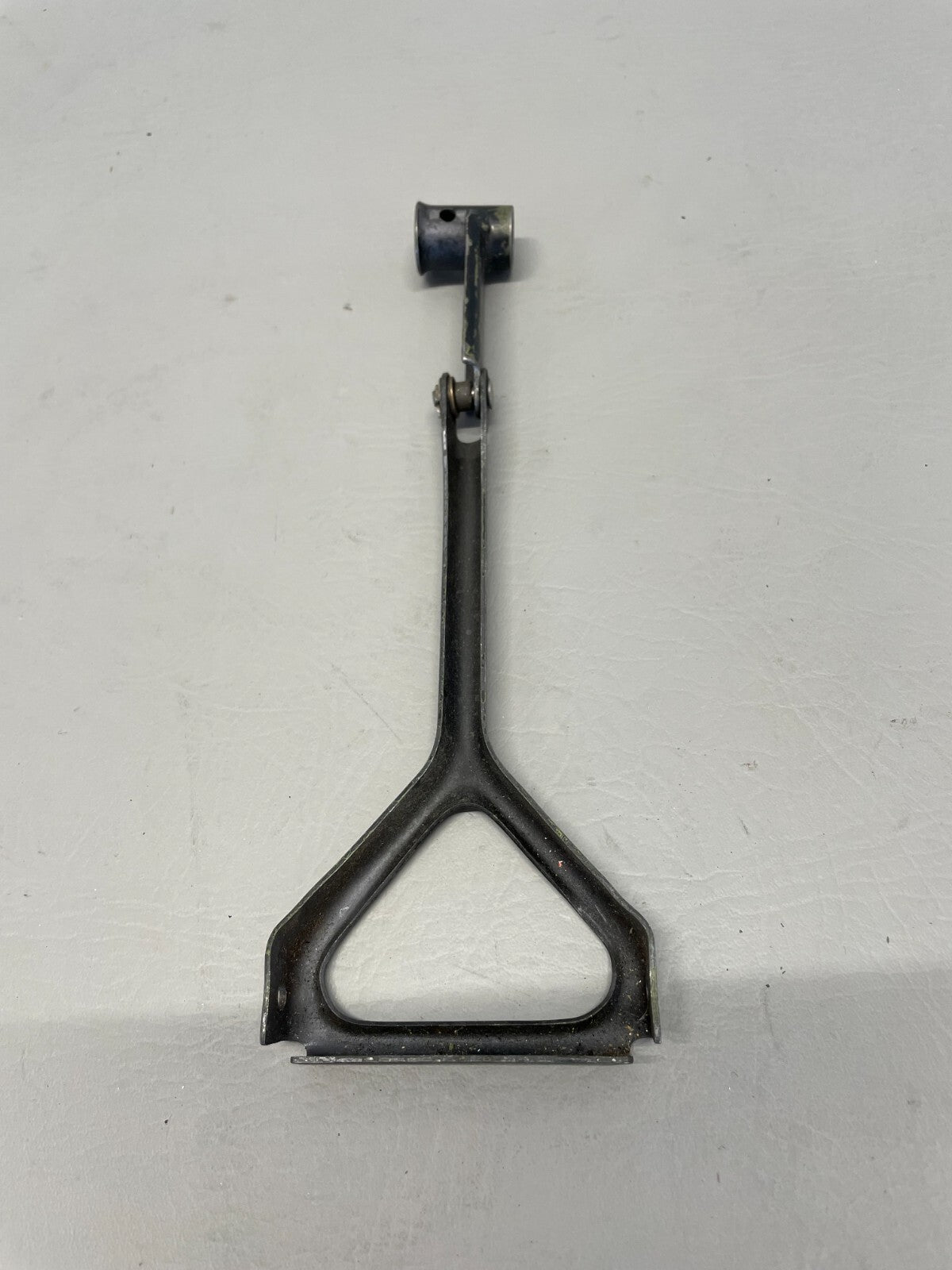 0411564 Cessna 172D Dual Control Rudder and Brake Pedal Link with Bellcrank