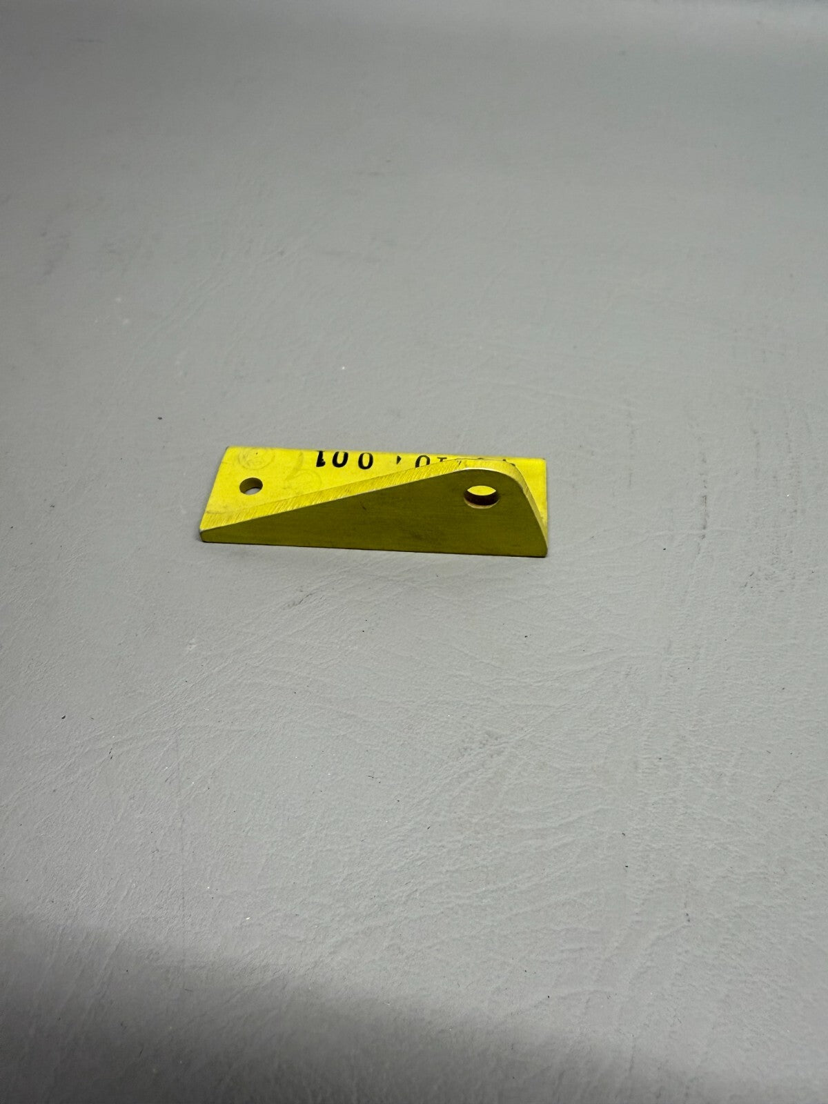 Piper Bracket Front Aileron P/N 40110-001