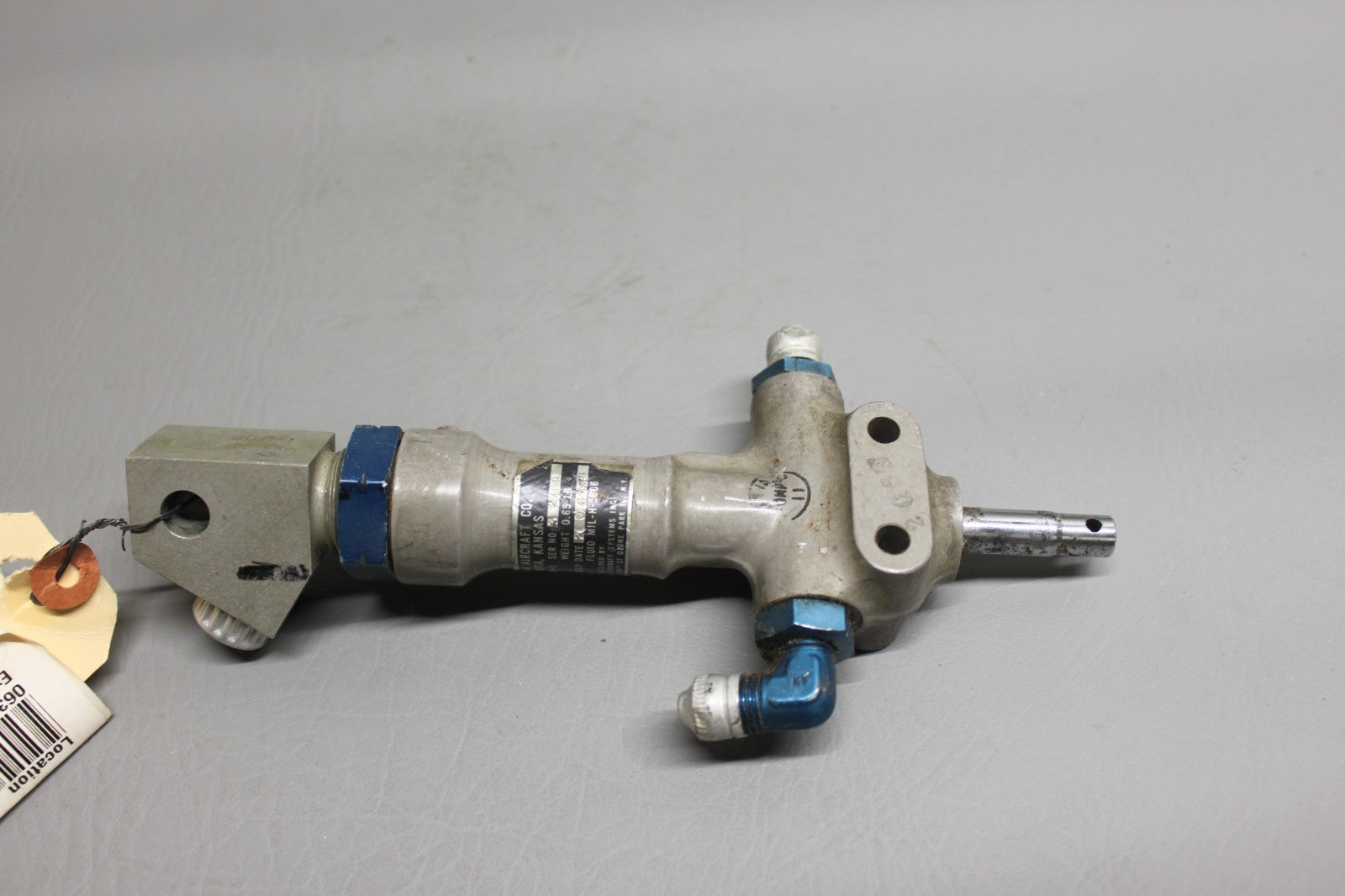 1580004-5 Cessna Hydraulic Actuator Assy