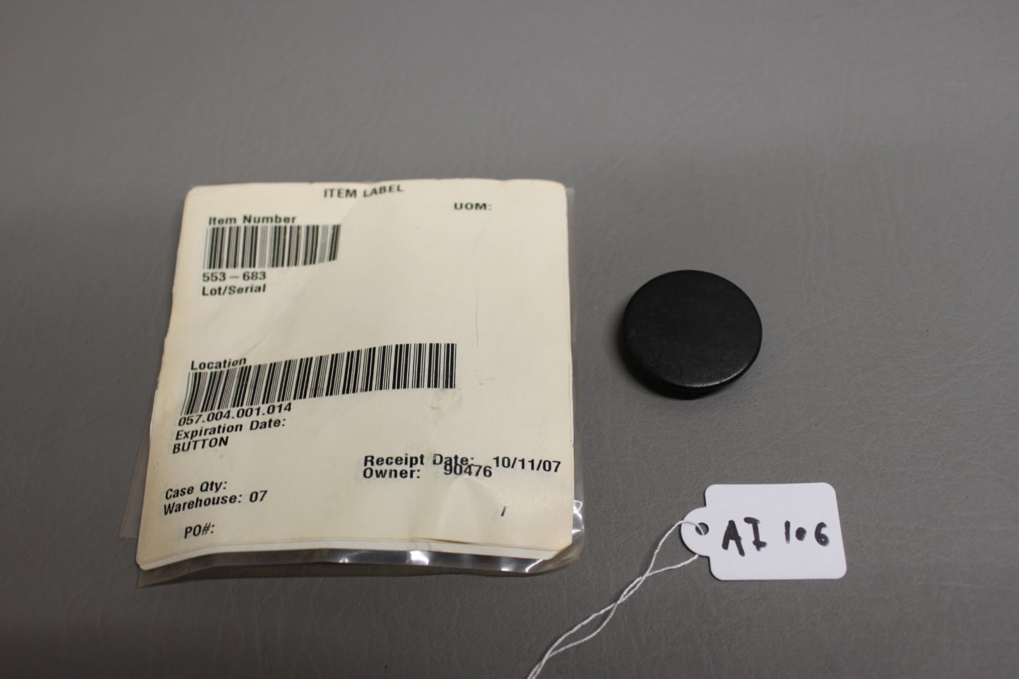 553-683 Piper Button