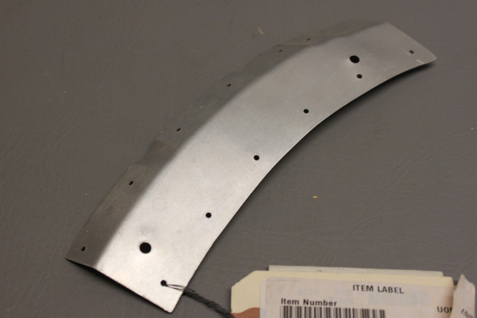 1552126-8 Cessna Retainer