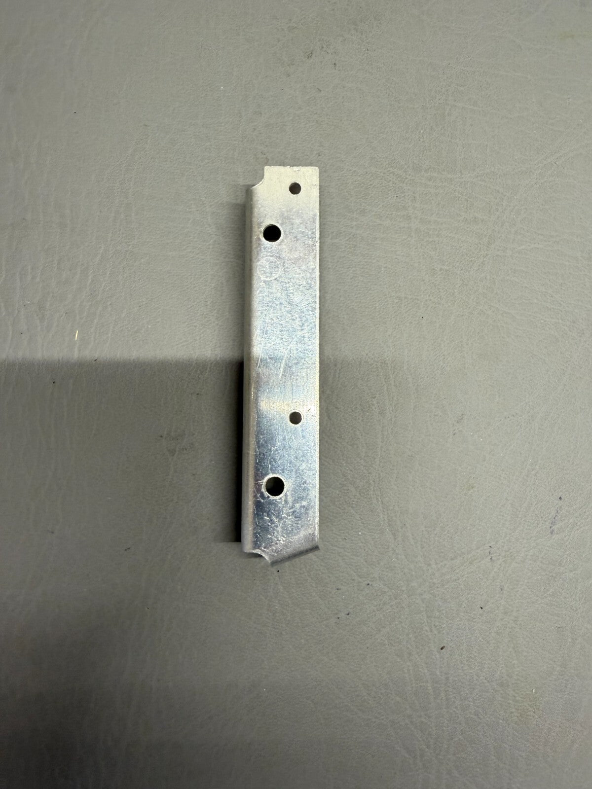 1213145-1 Cessna Bracket