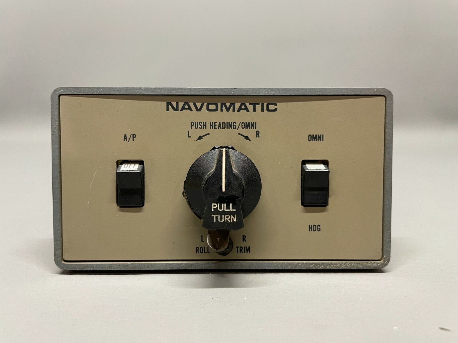 Cessna Autopilot Control Unit P/N 40850-1128