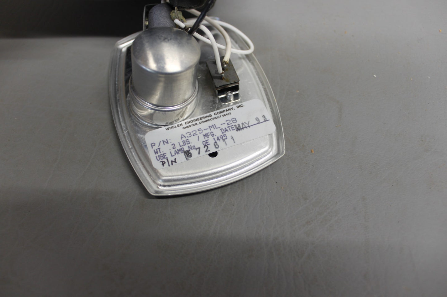 A325-ML-28 Piper Light Assembly GE1495 Bulb (Alt P/N 572-611)