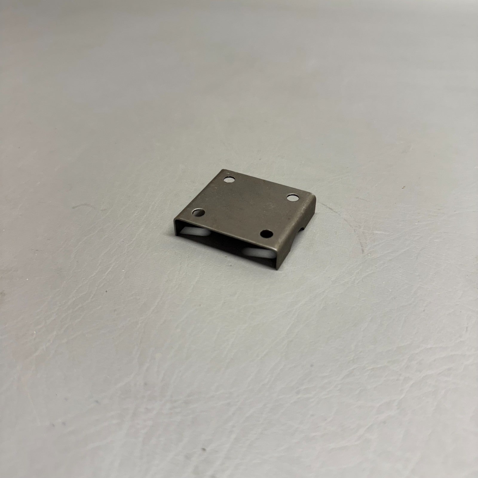 61179-000 Piper Latch